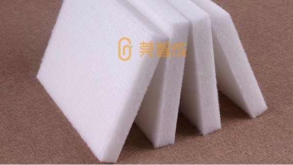 無膠棉生產廠家：床墊選軟的還是硬的？